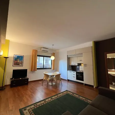 San Martino Hotel apartamentowy Mesyna